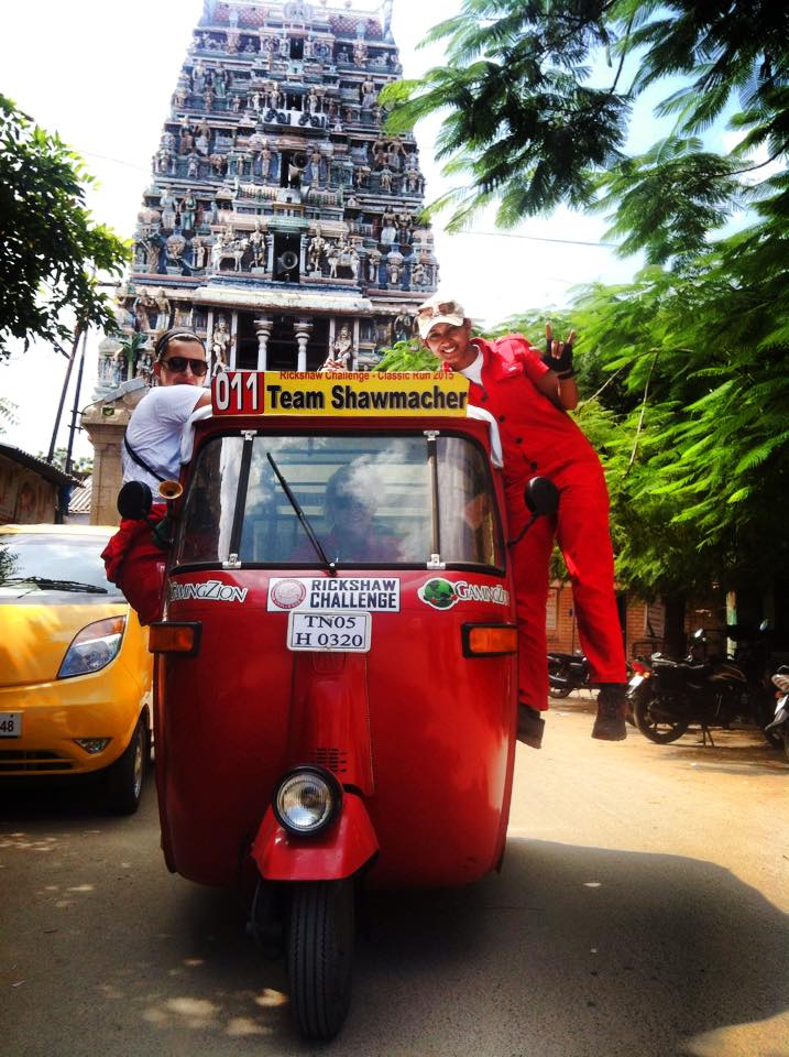 Team Shawmacker get to the Sri Sankara Rameswarar Temple- photo by Swa 