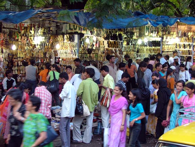 best street markets in Mumbai