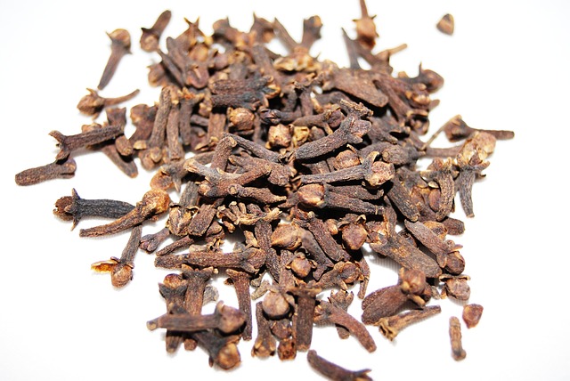 essential south indian spices cloves